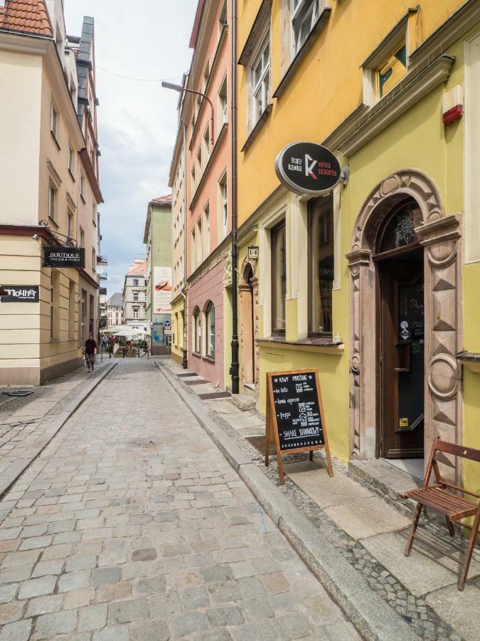Best Apartments Wiezienna Monkeys Вроцлав Екстериор снимка