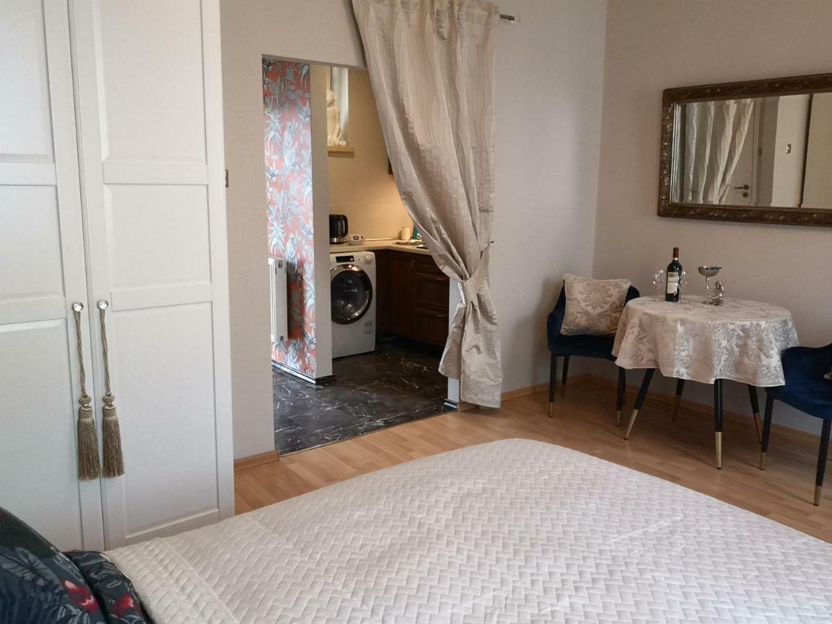 Best Apartments Wiezienna Monkeys Вроцлав Екстериор снимка